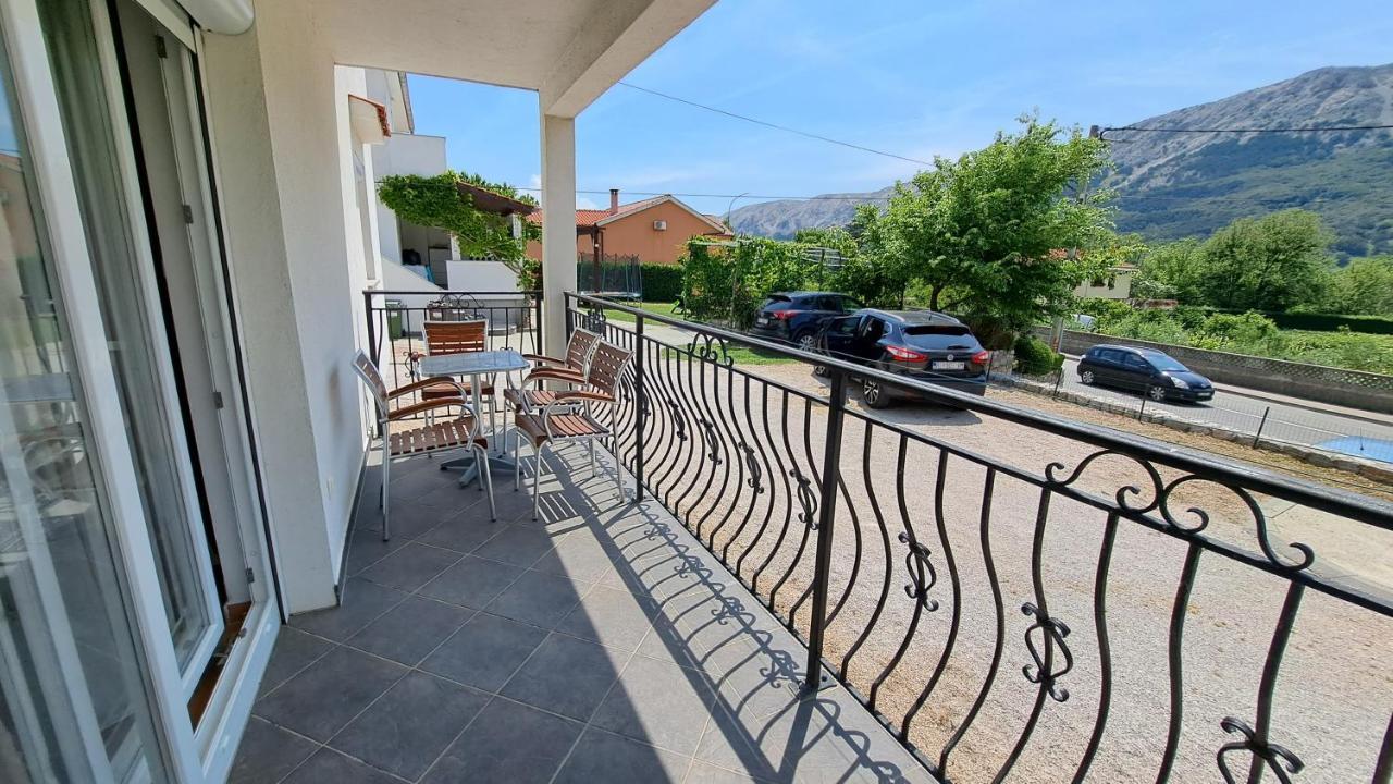 Cozy Apartments Baska Экстерьер фото